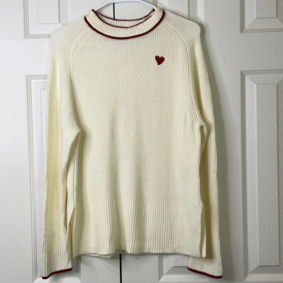 A New Day Crew Neck Pullover Red Heart Various Sizes - Picture 2 of 9